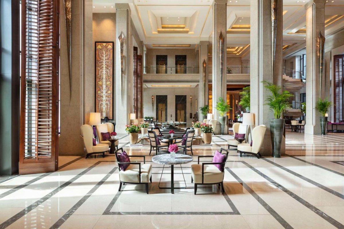 Staythcom's tweet image. #โรงแรมสุดคุ้ม Siam Kempinski Hotel agoda.com/partners/partn… เป็นหนึ่งในโรงแรมหรูหราและโดดเด่นที่ตั้งอยู่ในใจกลางกรุงเทพ มีสิ่งอำนวยความสะดวกมากมาย เช่น ห้องพักที่สะอาดสะอ้านและหรูหรา สระว่ายน้ำ ฟิตเนส เสริมด้วยร้านอาหารและบาร์ที่มีเมนูอาหารหลากหลายเมนู

#กรุงเทพ #Bangkok #Hotel