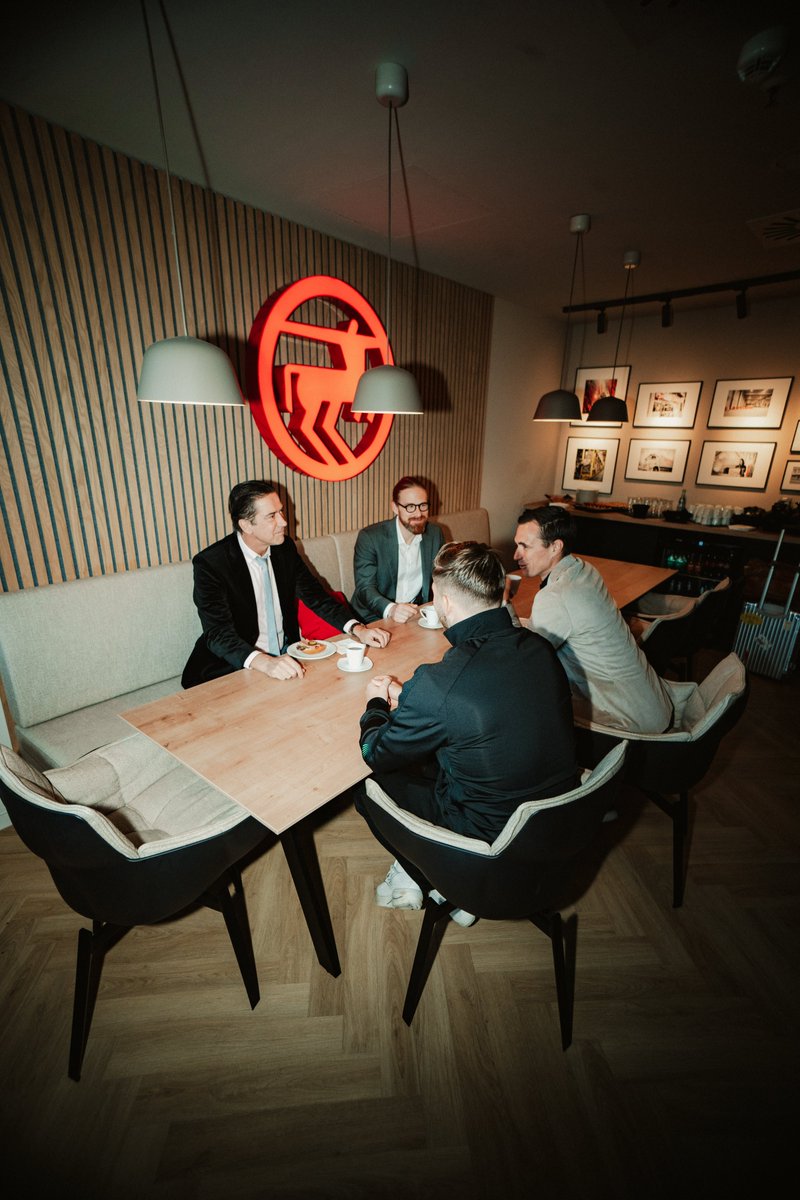 Botschaft von Finnland in Berlin tweet media