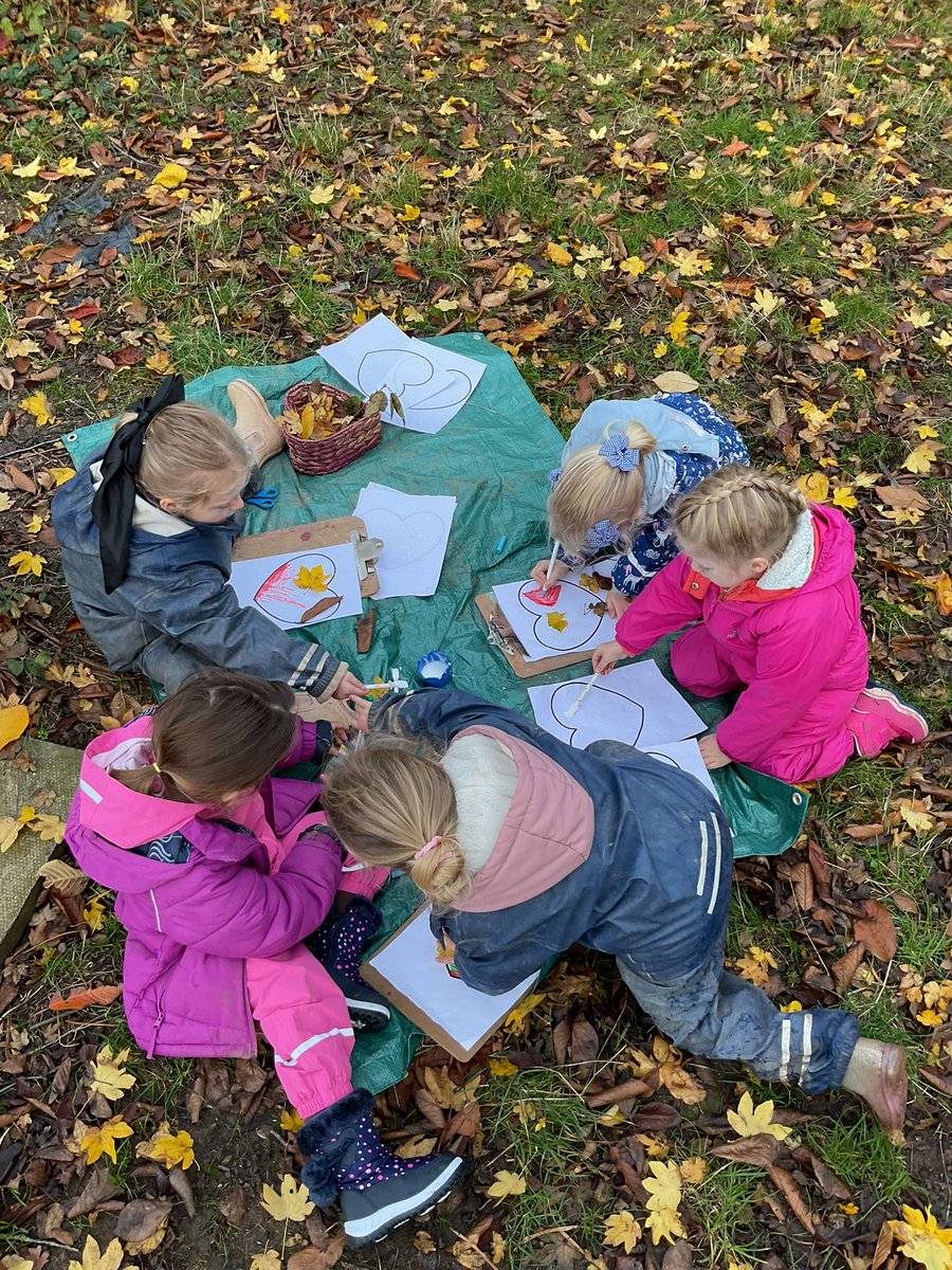 AnthonyCurton's tweet image. Reception children had a fantastic time at their first ever Forest School session today! We made mud pies, used natural materials to make kindness hearts, and played with stickman! #forestschool #NatureLearning