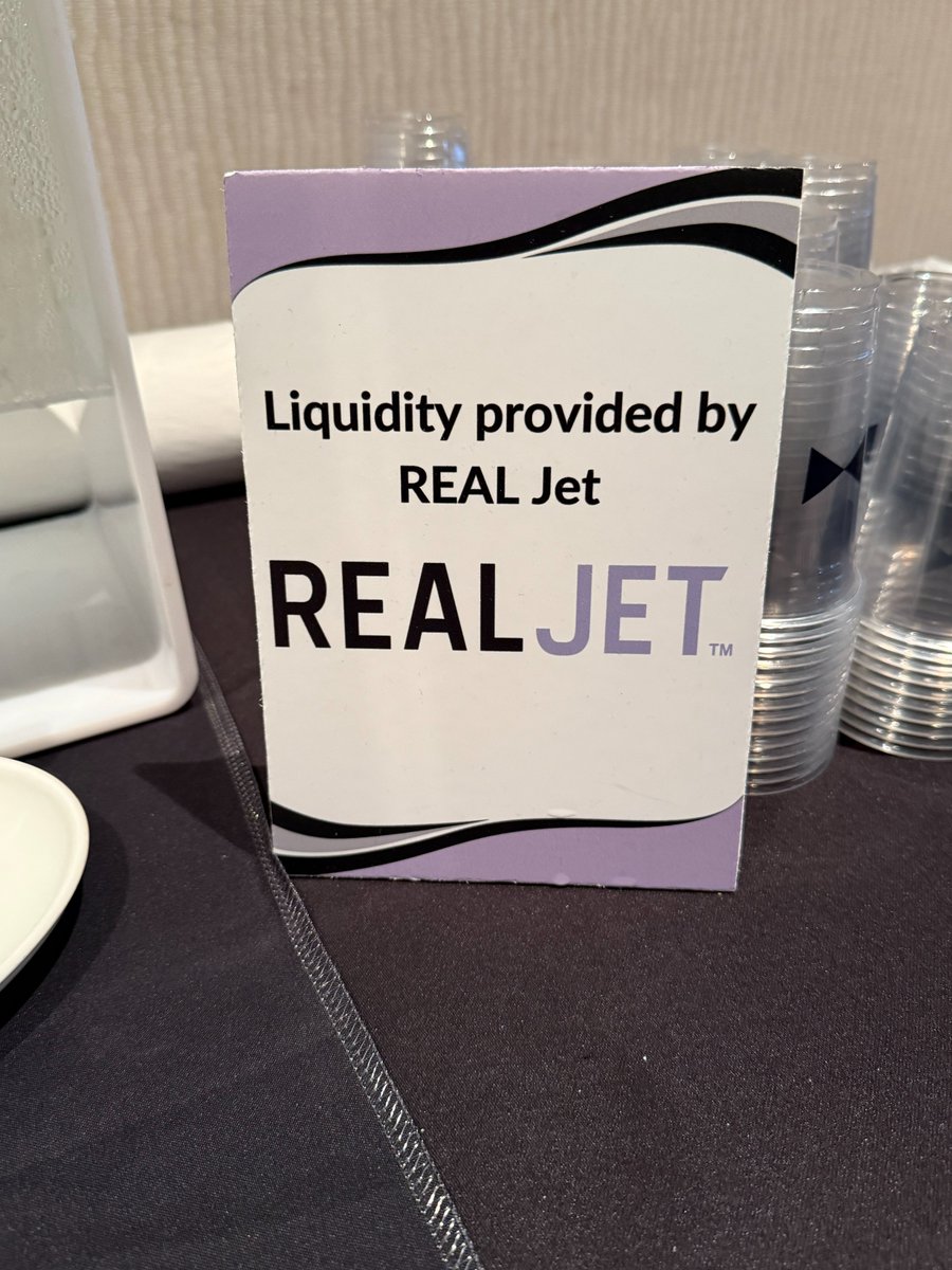 FLYREALJET tweet media