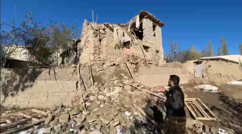 📍AFGANİSTAN

Afganistan İslam Emirliği’nde devam eden depremlerden etkilelenenlere, Ecir Kapısı Derneği olarak gıda, ilk yardım, çadır ve battaniye desteği sağladık.

Yardımlarımızla afetzedelerin temel ihtiyaçlarını karşılamaya ve bölgedeki insani duruma katkı sağlamaya devam