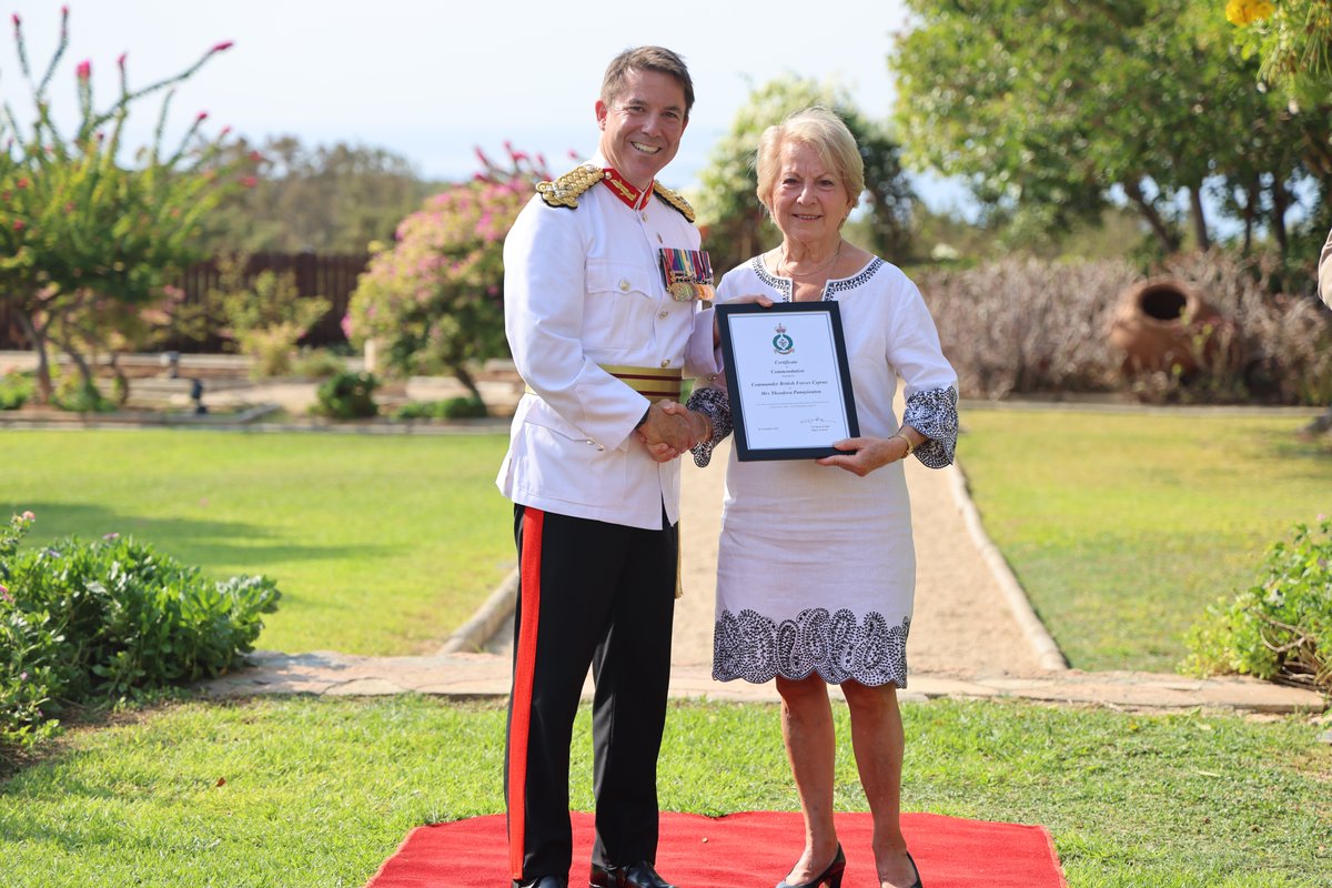 bfcyprus's tweet photo. Well done to everyone that received Commander British Forces Cyprus and SBA Administrator Commendations this week. Maj Gen Tom Bewick presented the awards to recognise Bases personnel for their outstanding achievements and dedication.

#BritishBases #Cyprus #SBAs #Commendations https://t.co/IRx44e11Ms
