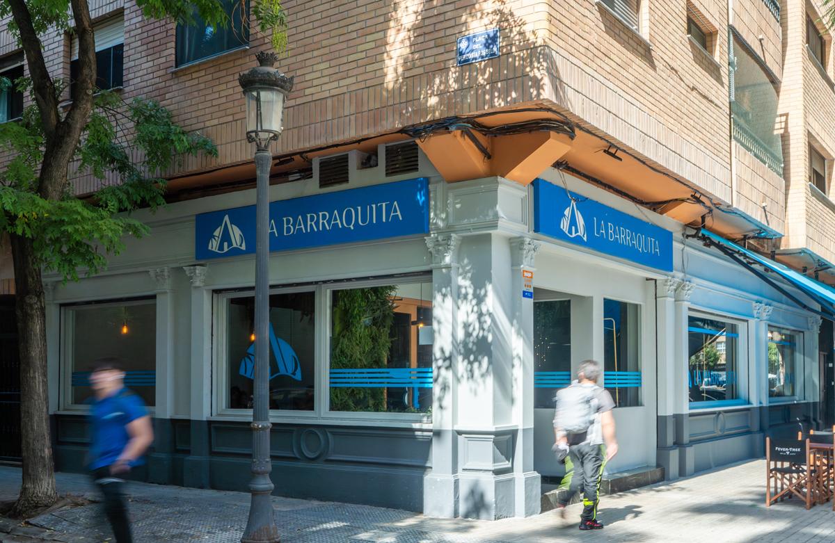 ¿Qué se come en La Barraquita?
La propuesta de cocina del restaurante valenciano está pensada para disfrutar en compañía, bien sea con familia o amigos, compartiendo raciones al centro. @somosbrava @la.Barrica