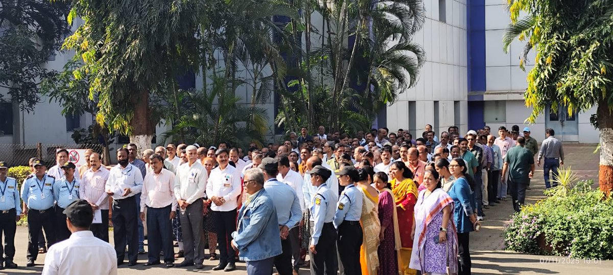 As per the directions of Government of India, Ministry of Culture, New Delhi, Mass Singing of “Vande Mataram” was organized in HAL on 07.11.2025 to Commemorate 150 years of “Vande Mataram”.