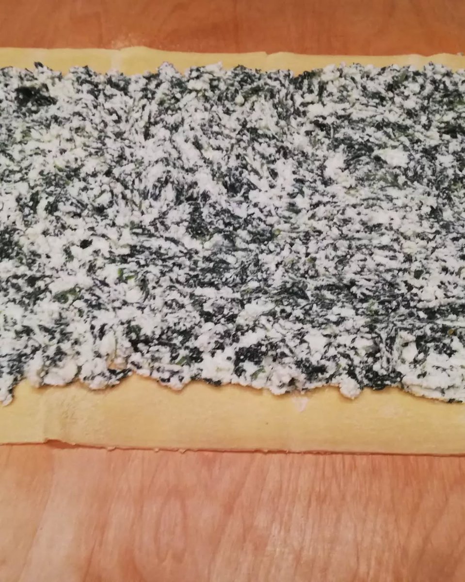 YourAbruzzo's tweet image. Che bontà la pasta “#AlluSparon”! Il nome deriva dallo “#Sparune”, il canovaccio ad anello che le donne usavano per portare sul capo la “#Conca” piena d’acqua. Tradizione e gusto d’#Abruzzo in un solo piatto!
📸IG katiabonamassa
#abruzzo #viaggioinabruzzo #ricetteabruzzesi