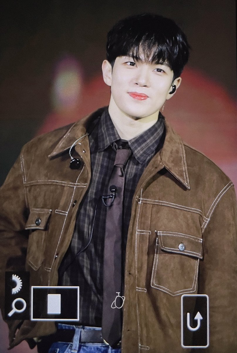251107 구미 라면 축제💓
어뜨케ㅠㅜㅠㅜ회승이 잘생김🥹

#엔플라잉 #NFlying #유회승