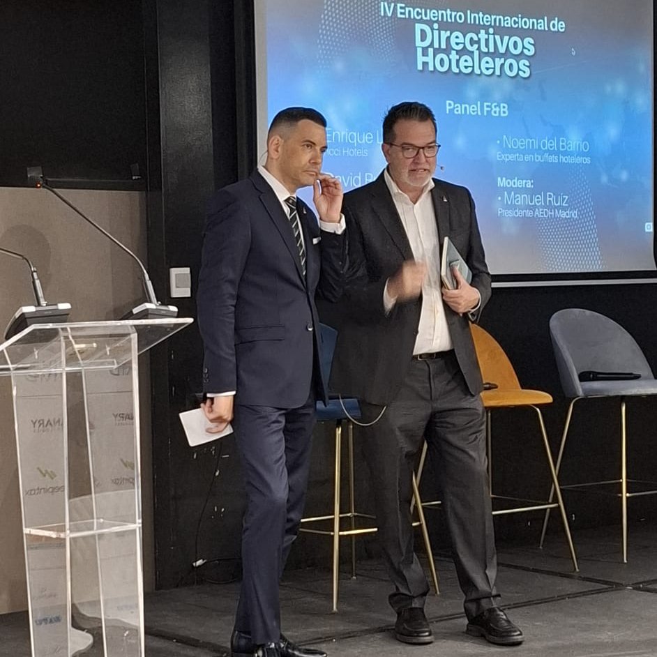 ¡Vaya panel! F&amp;B en #EncuentroAEDH: “F&amp;B como palanca de marca y rentabilidad” con Enrique Lezcano (<a href="/Vincci_Hoteles/">Vincci Hoteles</a>), David Rubert (<a href="/persapia/">Persapia Proyectos y Formacion</a>), Noe del Barrio (experta en marketing visual de buffets), modera Manuel Ruiz (<a href="/HotelMayorazgo/">Grupotel Mayorazgo</a>)

#VisitMadrid <a href="/ComunidadMadrid/">Comunidad de Madrid</a> <a href="/MADRID/">Ayuntamiento Madrid</a>