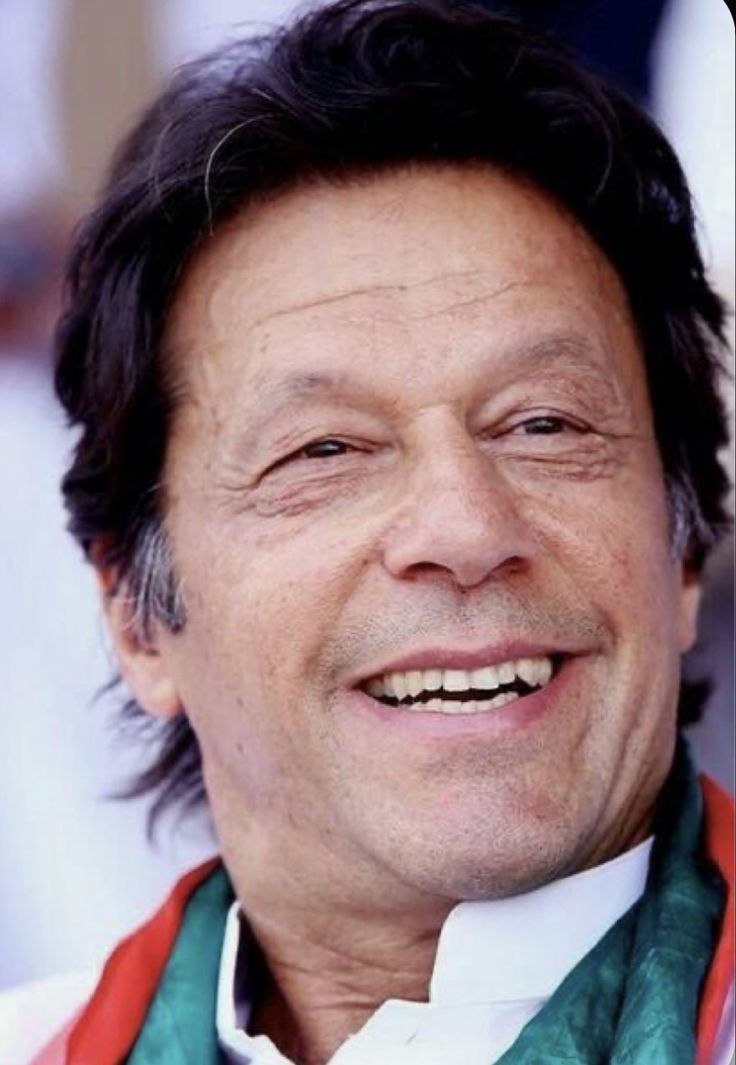 یا اللہ میرے لیڈر عمران خان کو اپنے حفظ و امان میں رکھنا آمین