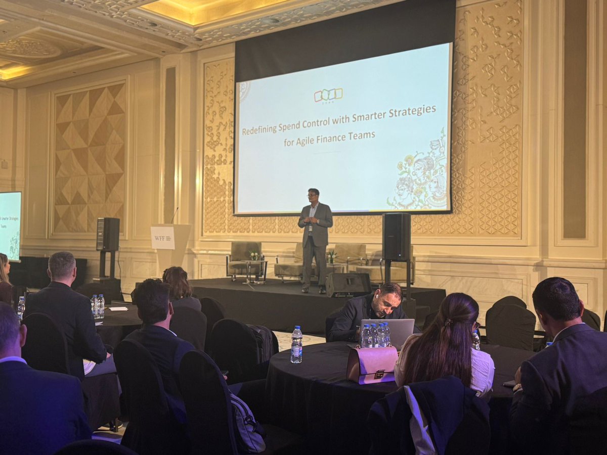 Zoho Expense tweet media