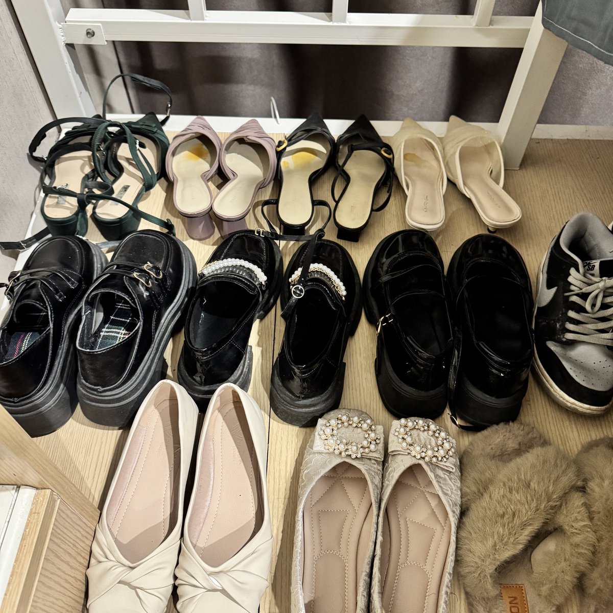cpdd17s's tweet photo. 战利品这一块 #扫楼 #打胶 https://t.co/VeyNXEtsHY