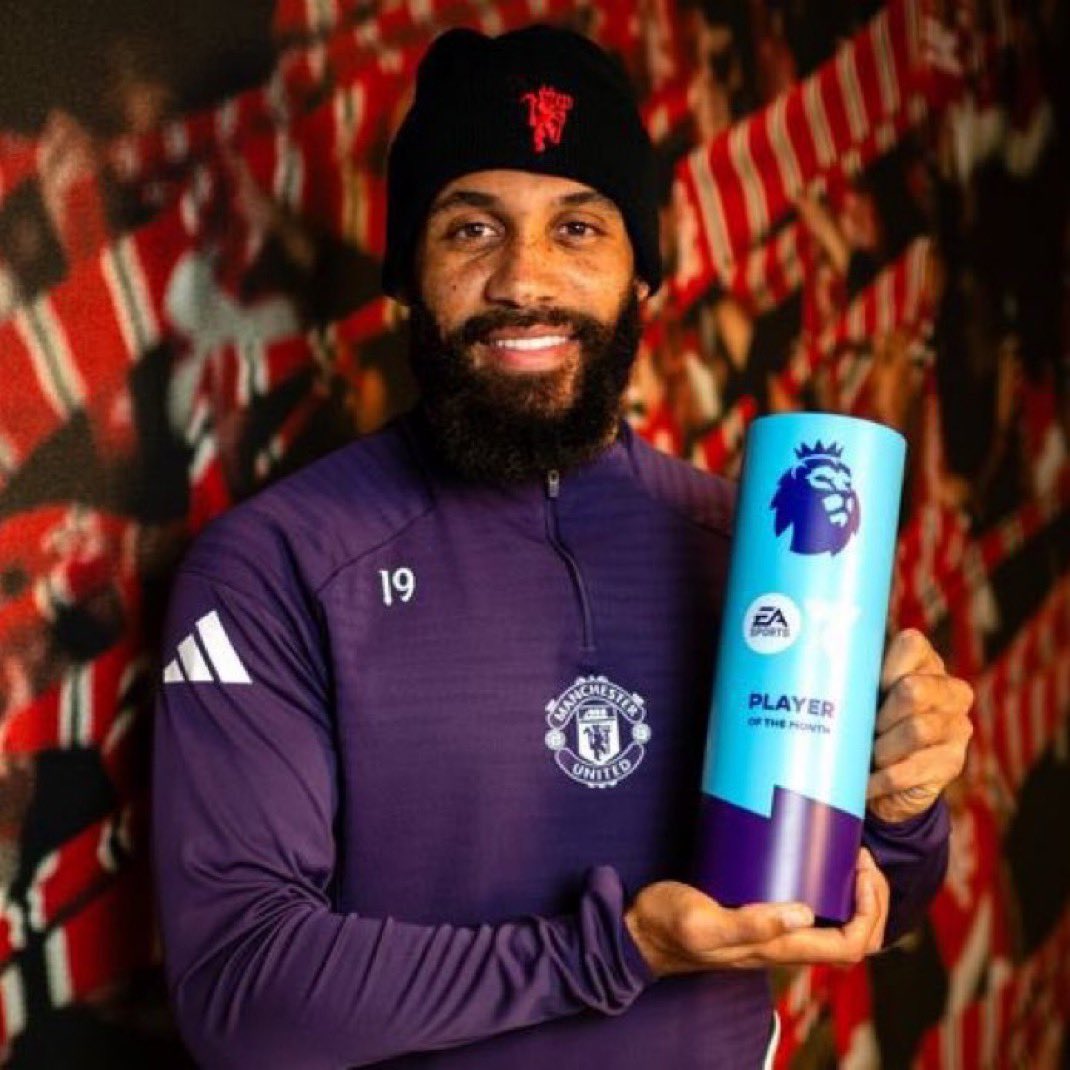 centregoals's tweet image. 🚨🚨| OFFICIAL: Bryan Mbeumo is the Premier League Player of the Month for October. 🎖️🇨🇲 

What a signing! 👏