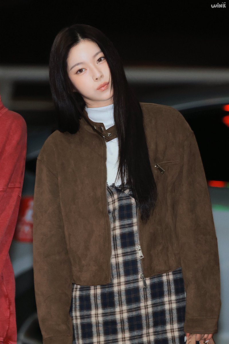 1107 🛫

🍂

#엔믹스 #NMIXX
#규진 #KYUJIN