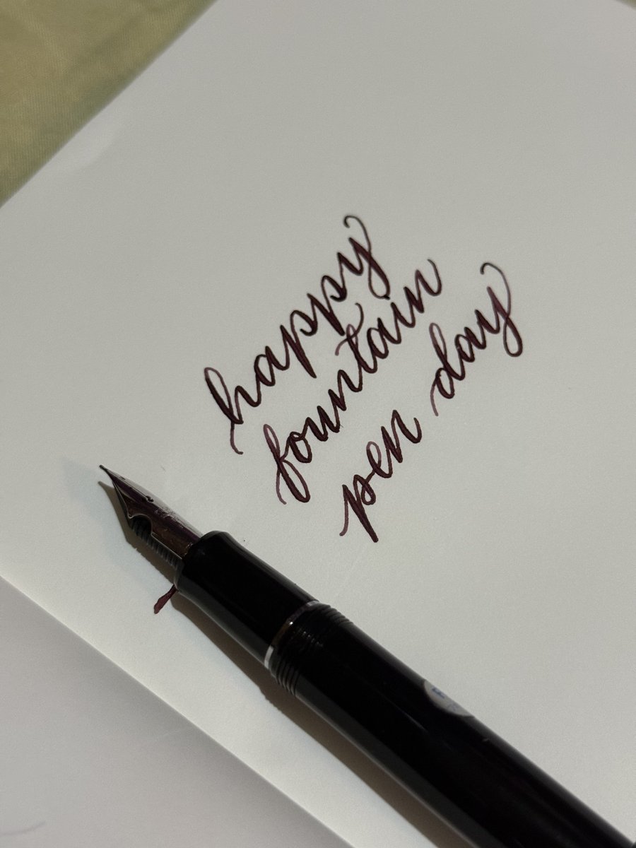 nikki wants to retire (@heynikkipoo) on Twitter photo 