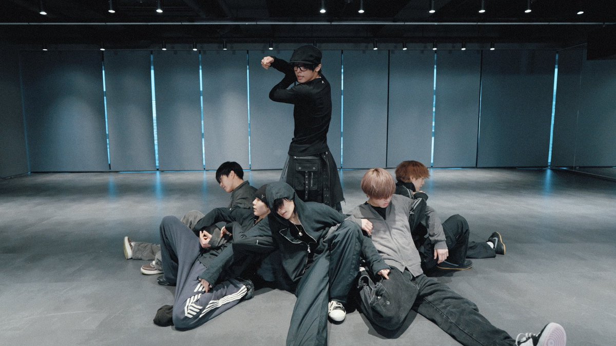 무대에서와는 또 다른 느낌으로 좋음..