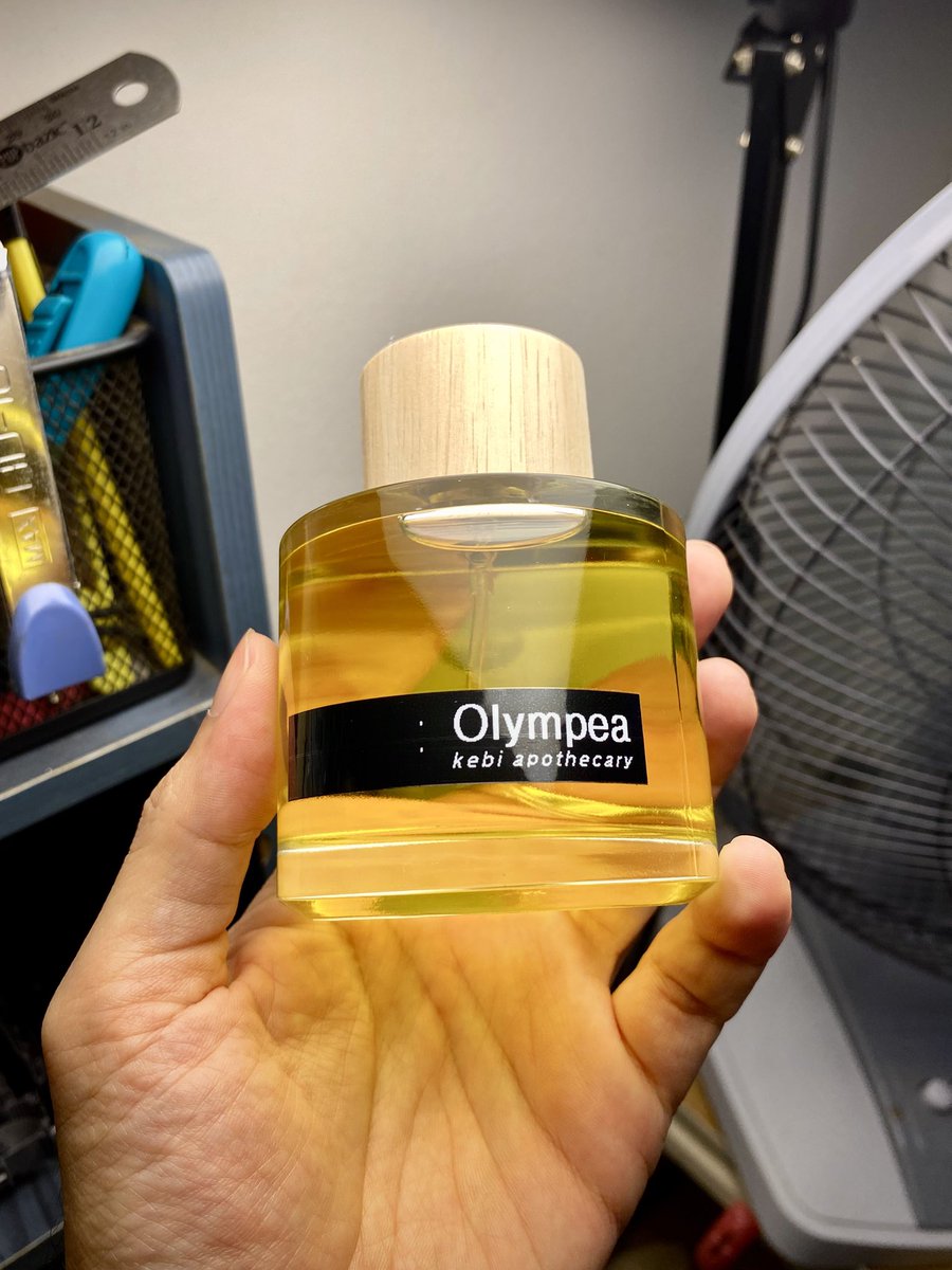 kebi___'s tweet photo. Dupe Paco Rabbane Olympea.

120ml RM120 (NP RM200). Buat payment guna QR kat sebelah, DM shipping details sekarang dan i belanja shipping. Tolong repost guys!

Thank u! 😘 https://t.co/R2S8JuQ5ez