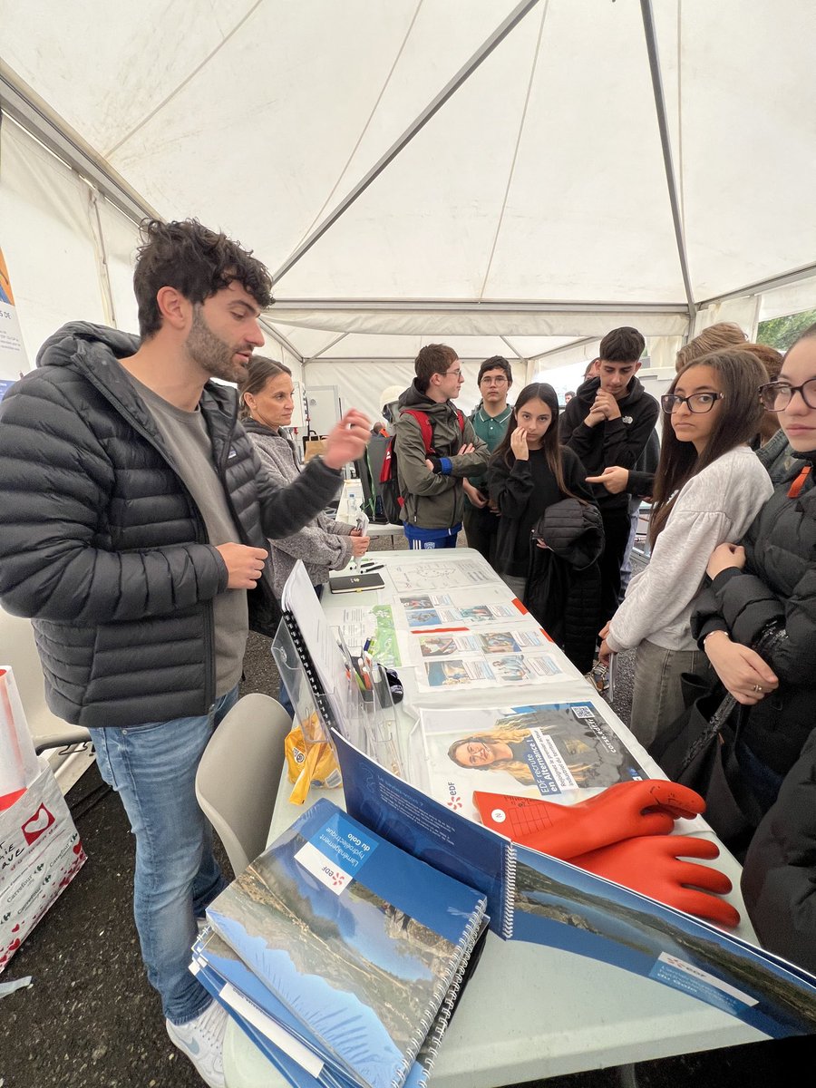 👏 Clap de fin pour E Strade di l’Orientazione – édition de Borgu !
4 jours d’échanges, de découvertes et d’inspiration pour les élèves de 3e de Haute-Corse 🌿 Un grand merci à toutes les équipes pédagogiques, aux exposants et aux partenaires mobilisés.