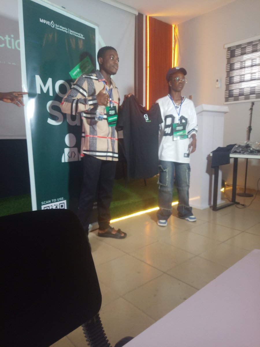 dev__cisco's tweet image. Live at the building sui PH event
@P_Tech_ @DAVID_DEV24 @SuiNetwork #sui