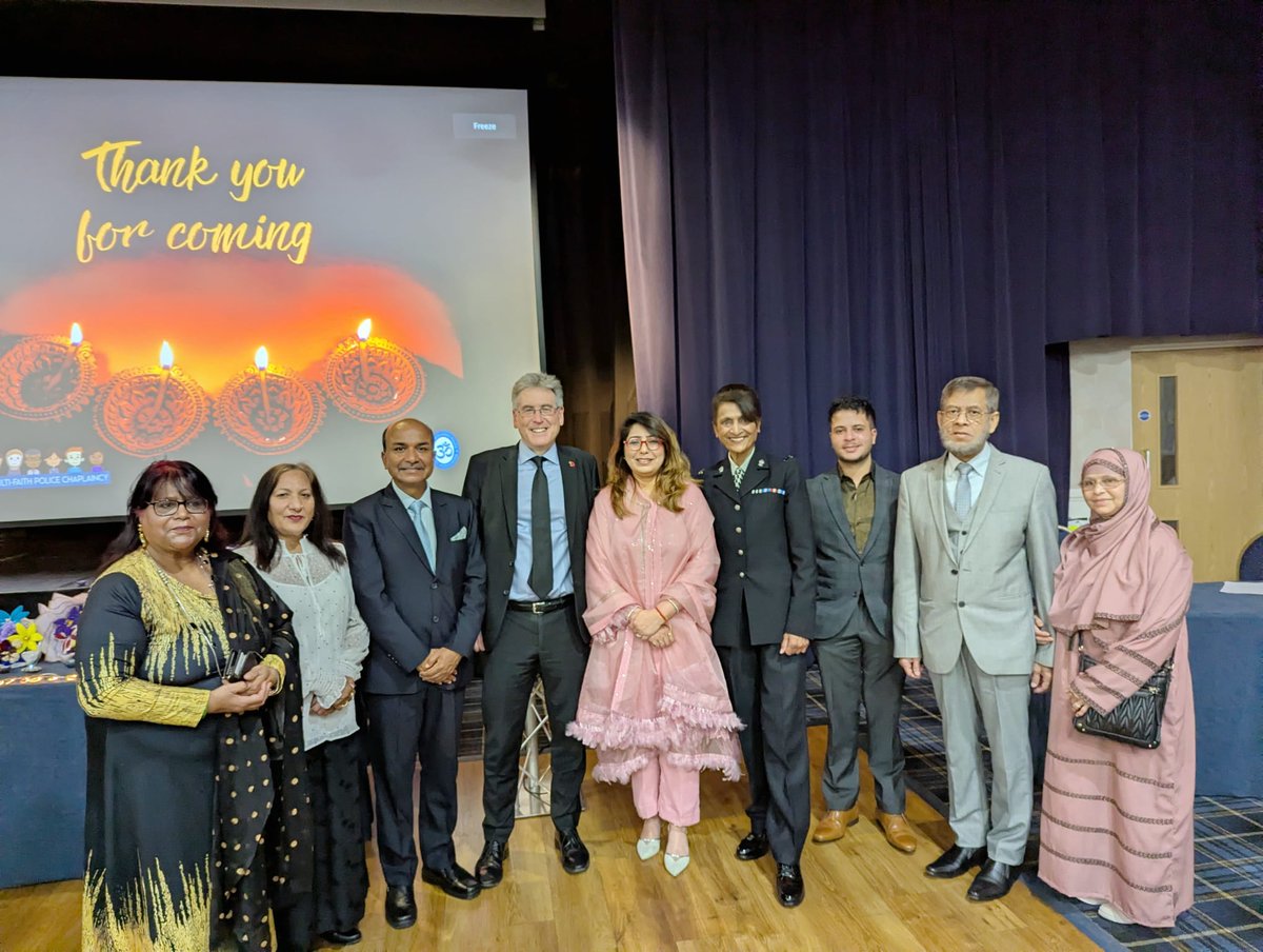 CGI_Bghm's tweet image. Mr. Aman Bansal, Consul (Commerce, Culture &amp;amp; Community) &amp;amp; Head of Chancery, joined the Diwali celebrations organized by the West Midlands Police Multi-Faith Chaplaincy, in the esteemed presence of Mr. Simon Foster, Police &amp;amp; Crime Commissioner. ✨🪔 #Diwali #CommunityEngagement