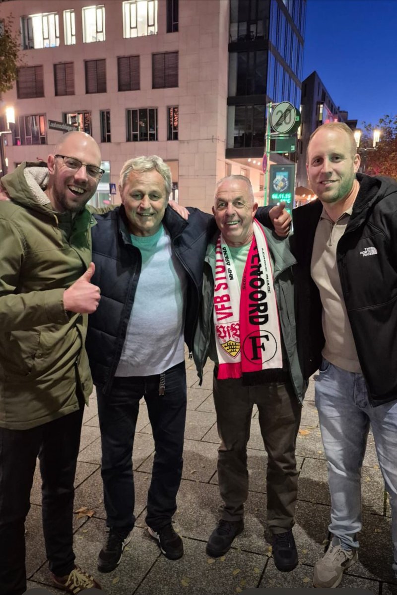 We kwamen deze held/en legende ook nog tegen in Stuttgart 👍👌👊