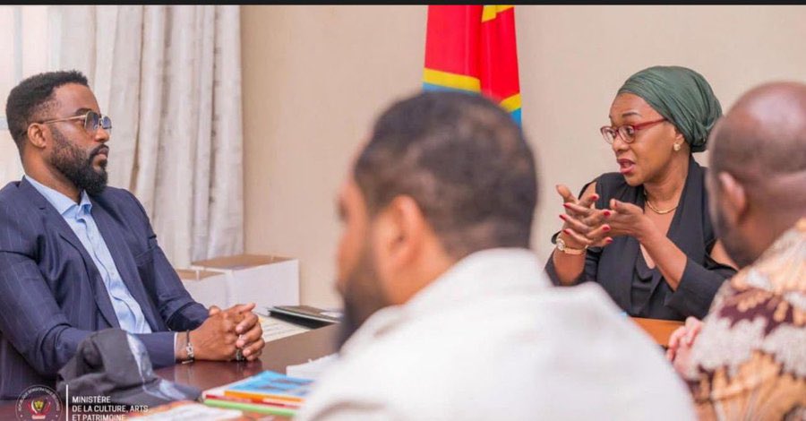 ElmaBetonFatshi's tweet photo. 🚨🚨🚨🚨🚨🚨🚨🚨🚨🚨🚨🚨🚨🚨🚨🚨🚨🚨Le monde est méchant MR SOULIER EKAWUKA et sa bande on demandé une assistance du gouvernement pour le concert de FALLy Ipupa au stade de France mais s’active encore dans un théâtre pour nuire le gouvernement congolais!!!
Heureusement que la vérité est têtue