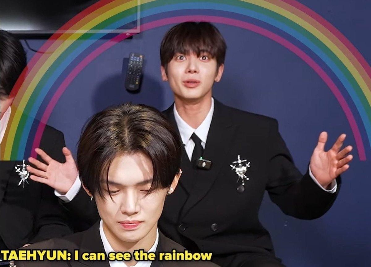 monet 𖤐 (@ymkoora) on Twitter photo 