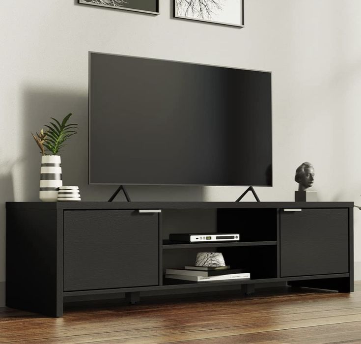 cityhomefurn1's tweet image. #tvstand  
#5ft long made in any colour choice 
At ugx #400k 
Call or watsup on 
0758710994 #watsup 
0740397600