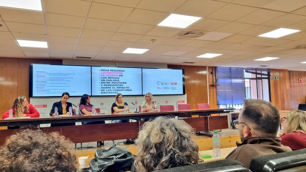 Ester Calderón tweet media