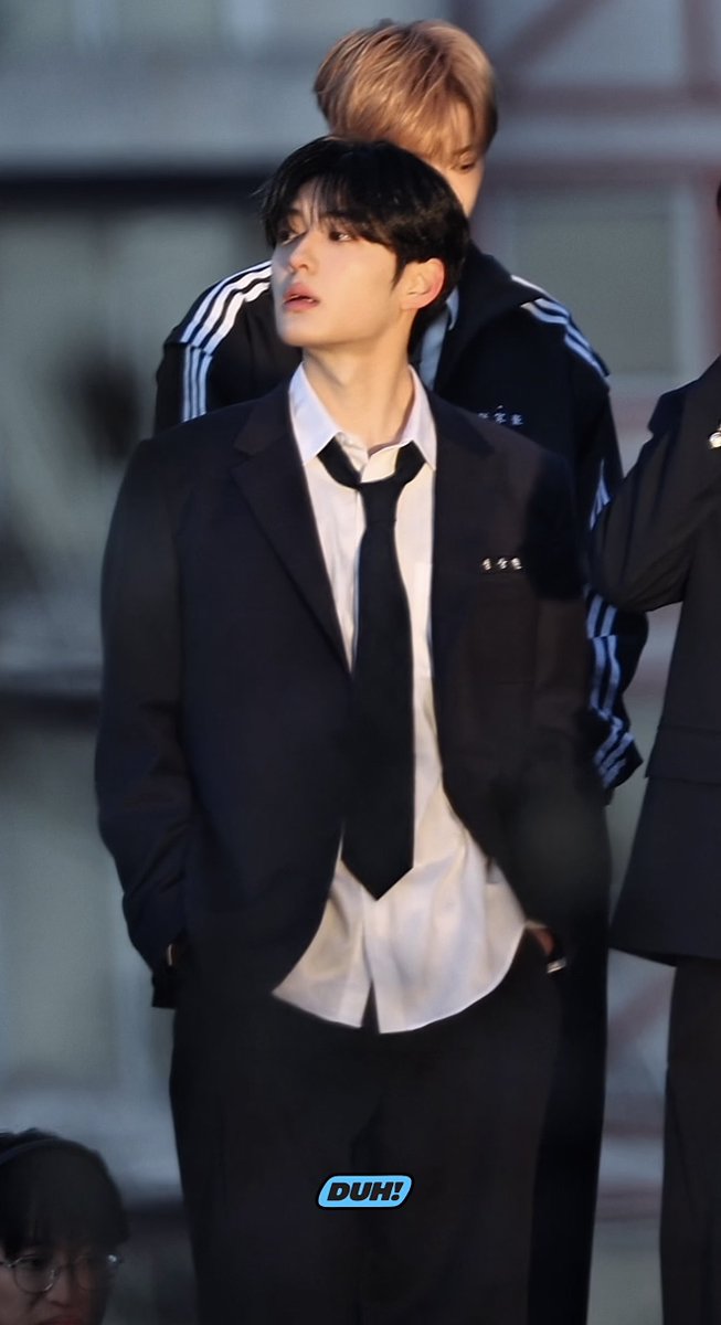 얼굴도 얼굴인데 얼굴도 얼굴이라서 그래서 얼굴도 얼굴이야