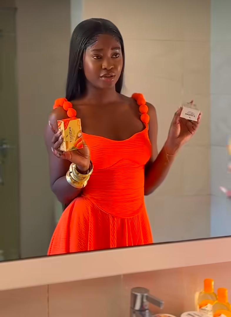 Dishadavid73801's tweet image. Dede The Baddest Influencer 
My Orange Flavored Cupcake 🧁😘 
Switching to Extract ASAP 🔥 

DEDE X EXTRACT
DEDE THE INFLUENCER

#DedeAshiogwu 
#Extract