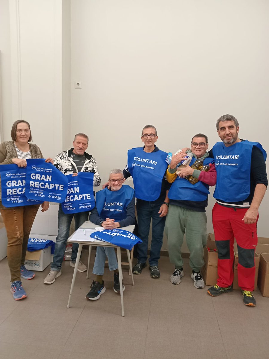 Fundació Acollida i Esperança tweet media