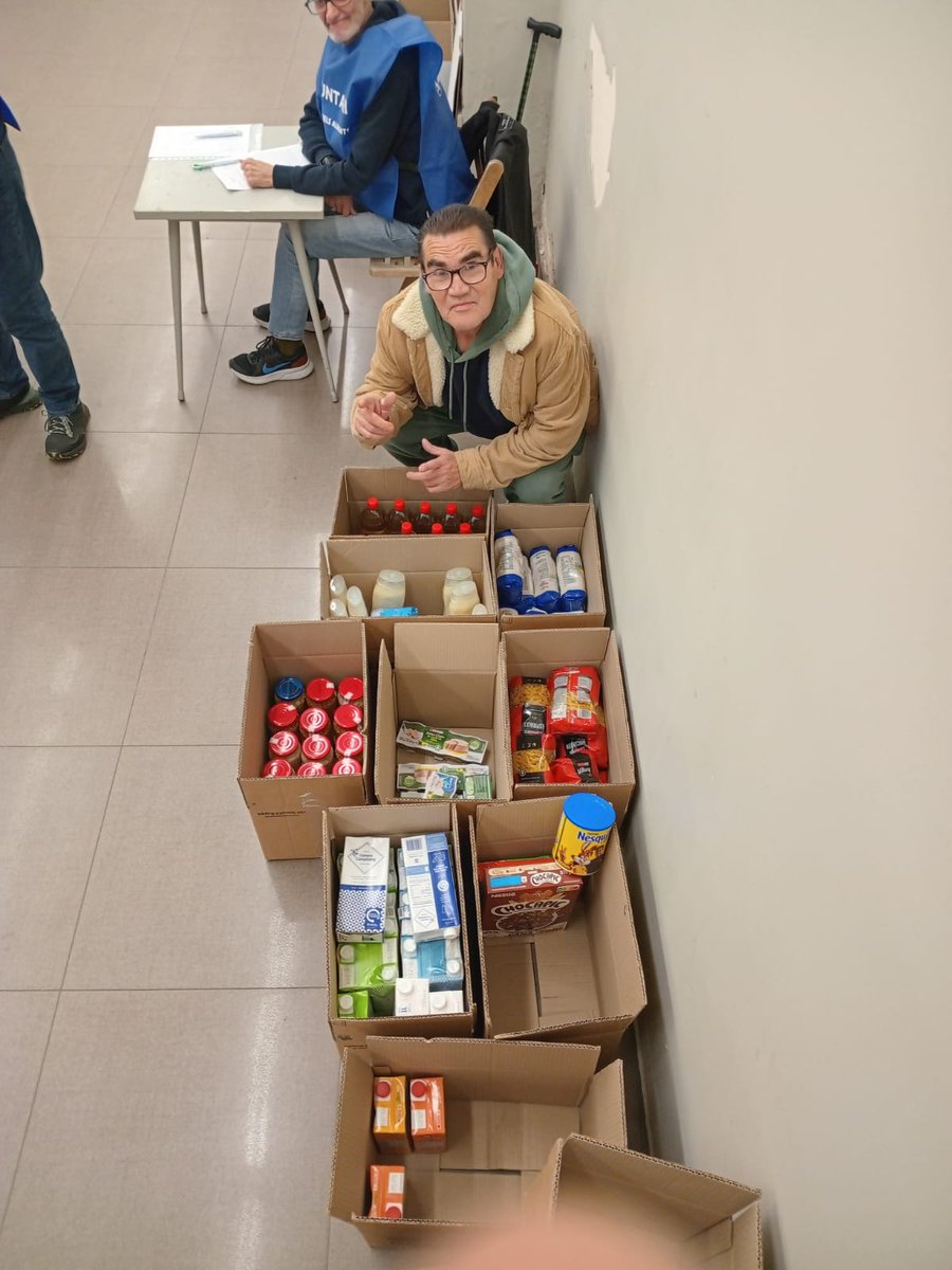 Fundació Acollida i Esperança tweet media