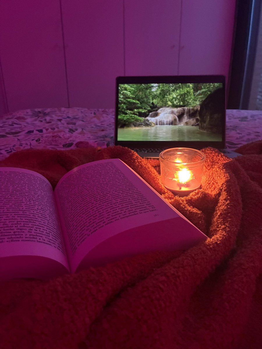 remap_europe's tweet image. 🍁🍂Cozy season is here for all fall lovers, and there’s no better plan for a rainy day than to stay home and get a good reading session in. Time to cozy up! 🌧️🧣

What’s your reading set up like? Let us know in the comments! 🌟

#REMAP #reading #fall #books #cozy #november