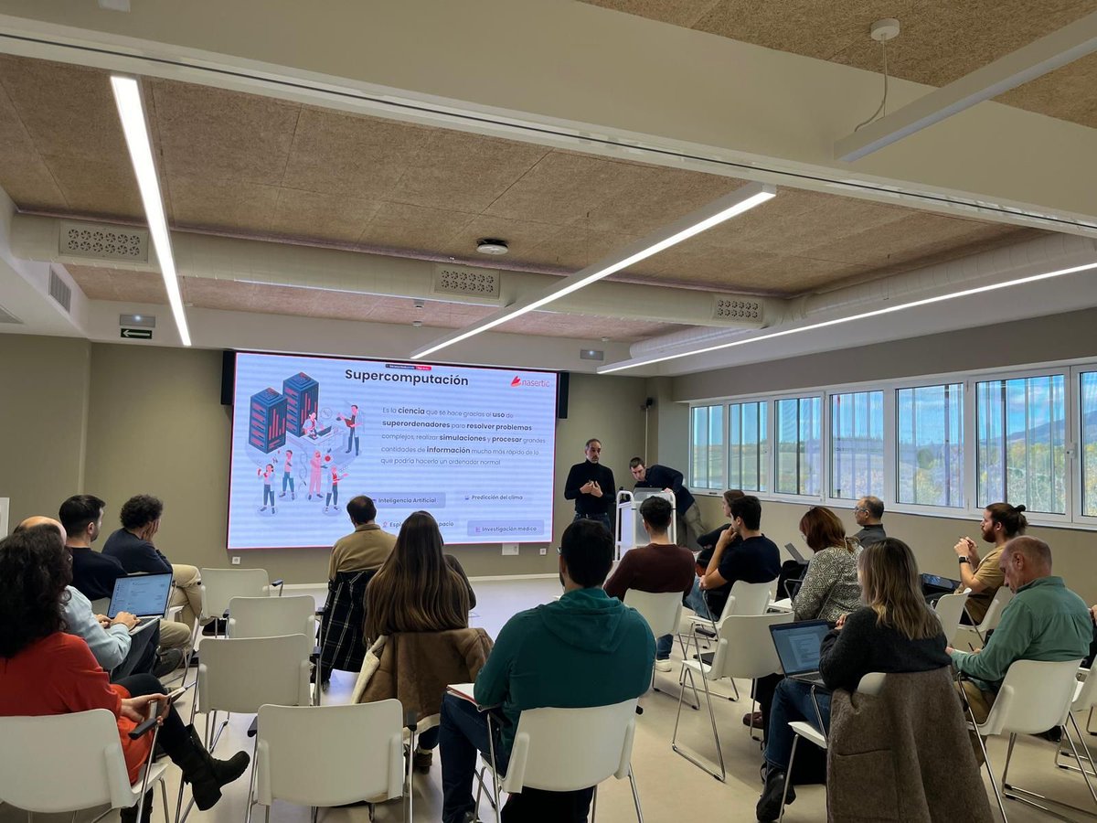 EuroCC_SpainRES's tweet image. 🚀 #EuroCCSpain &amp;amp; @NASERTIC: Transformando la innovación empresarial con #Supercomputación 💡

Gran jornada hoy en el 📍IRIS Navarra, con sesiones sobre HPC, el #EuroCCSpainTestbed y casos reales.

👉 próximos eventos y cursos: lnkd.in/dv6vm5-2