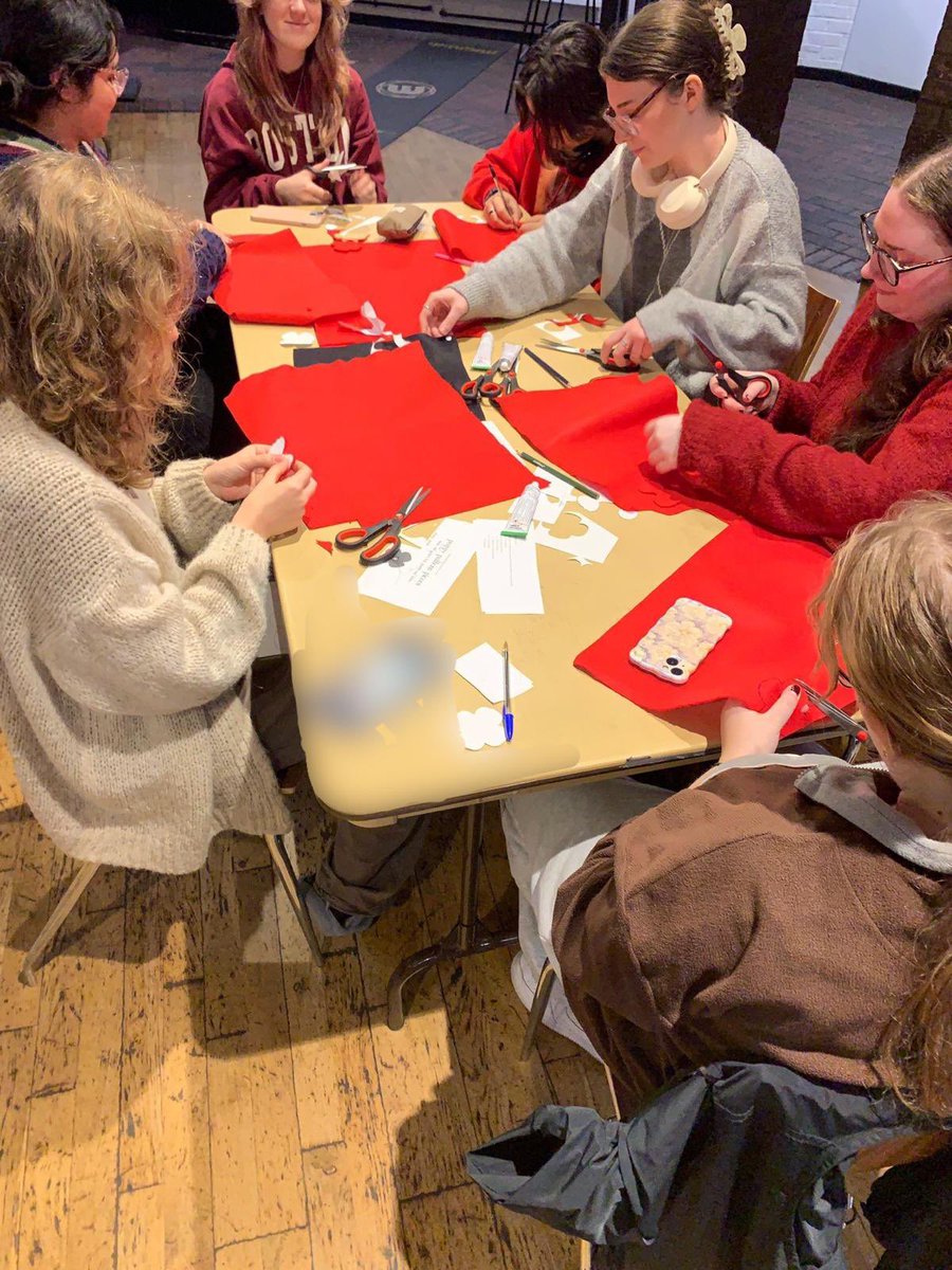 Thank you to everyone who joined us on Wednesday to make poppies for our Act of Remembrance next week. Our Act of Remembrance will be held jointly with Grey College this academic year in Grey College Chapel from 10.50 on Tuesday 11 November #TrevelyanCollege #explore #remembrance