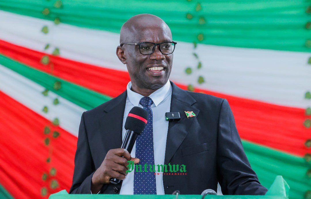 CnddFdd's tweet image. #Burundi Au lendemain des élections législatives et communales; des congrès zonaux, communaux et provinciaux, le Secrétaire Général du Parti @CnddFdd Très Hon. @R_Ndikuriyo a entamé une tournée provinciale d’orientation et d’échanges à l’intention des nouveaux responsables…