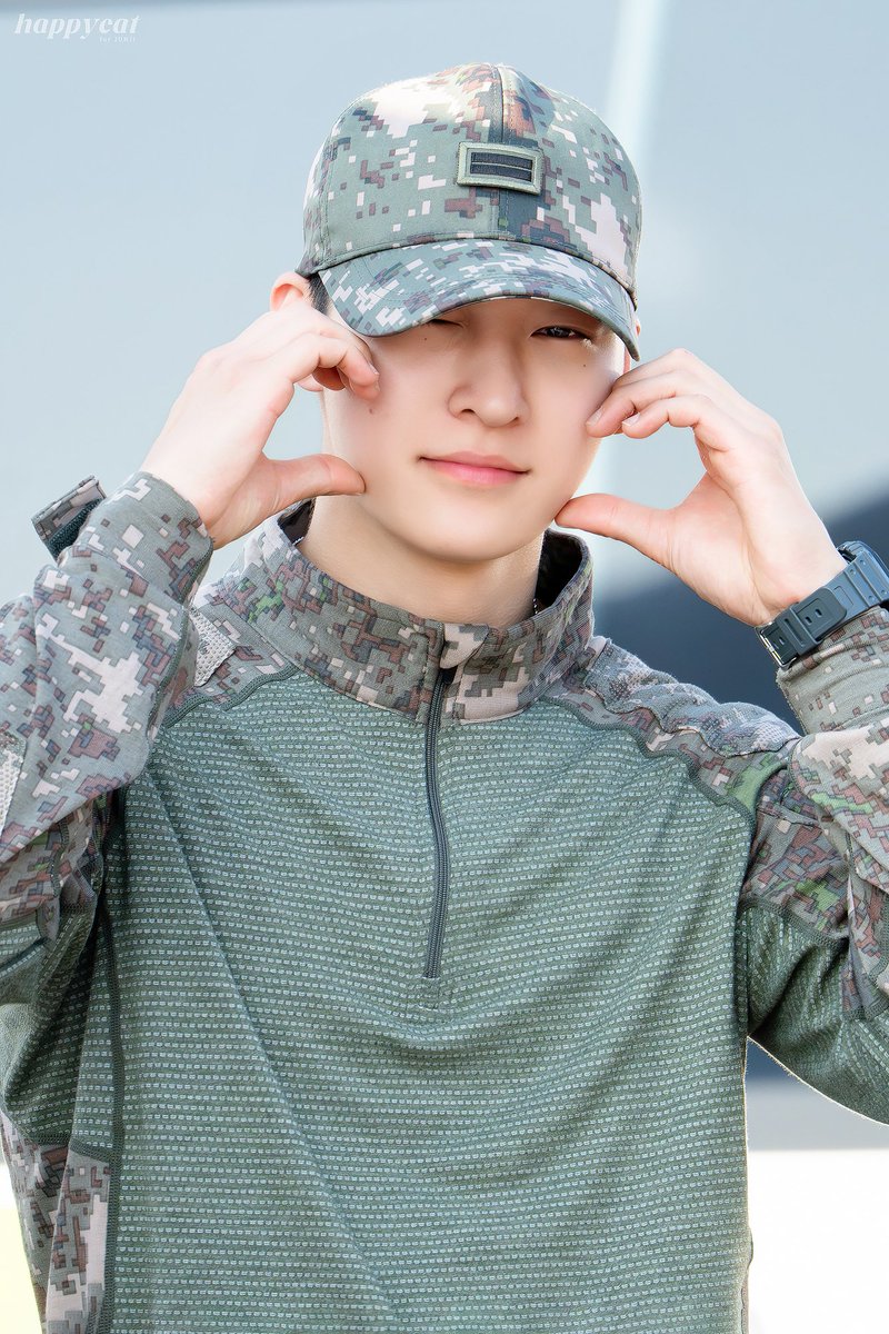 251107 활주로 축제

볼하트 찡긋🤍

#온리원오브 #준지 #OnlyOneOf  #JunJi