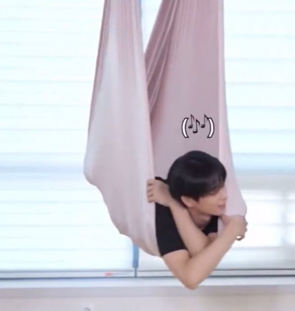 님 진짜 웃기지마셈 안방이냐고