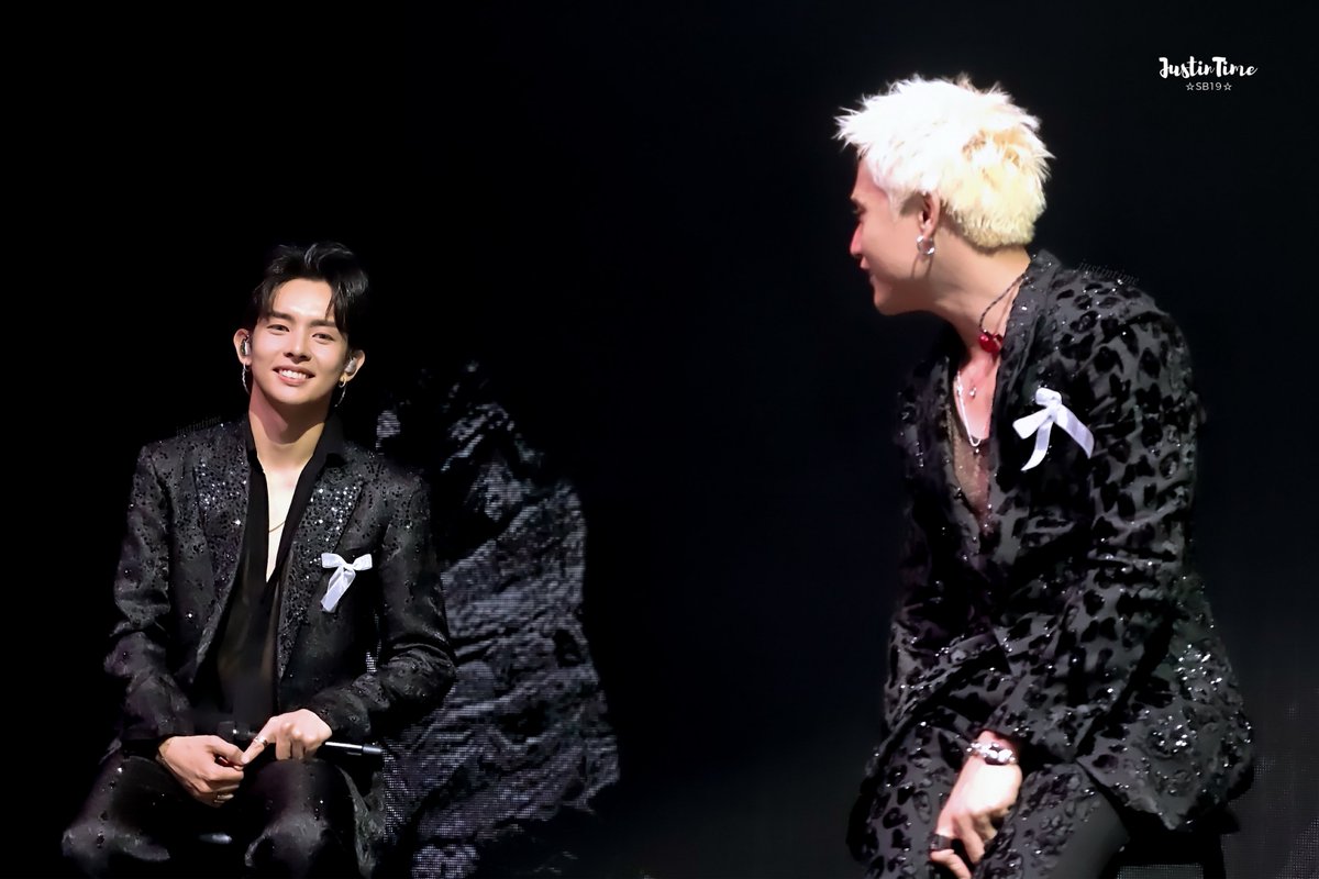 JustinTime_98's tweet photo. 250924 SB19 Simula at Wakas World Tour Concert in Tokyo 

#SB19_JUSTIN #SB19_KEN #KENTIN

#SB19日本ログ 
@SB19Official #SB19 
#SimulaAtWakas
#SaWWorldTourTokyo https://t.co/qHiFxhsTm8
