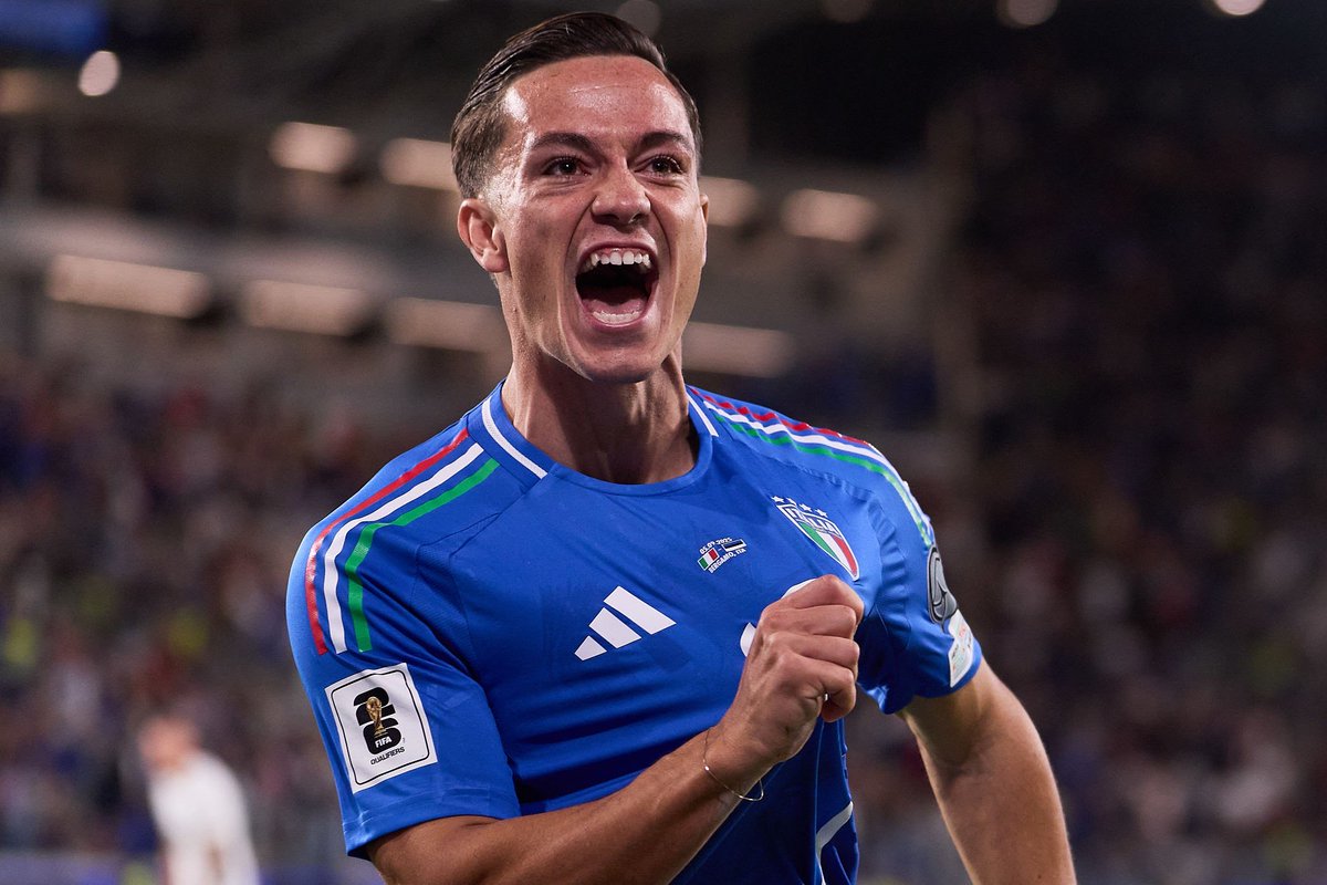 Giacomo Raspadori chứng minh giá trị với khả năng ghi bàn đa dạng - Tiêu điểm mới của bóng đá Ý