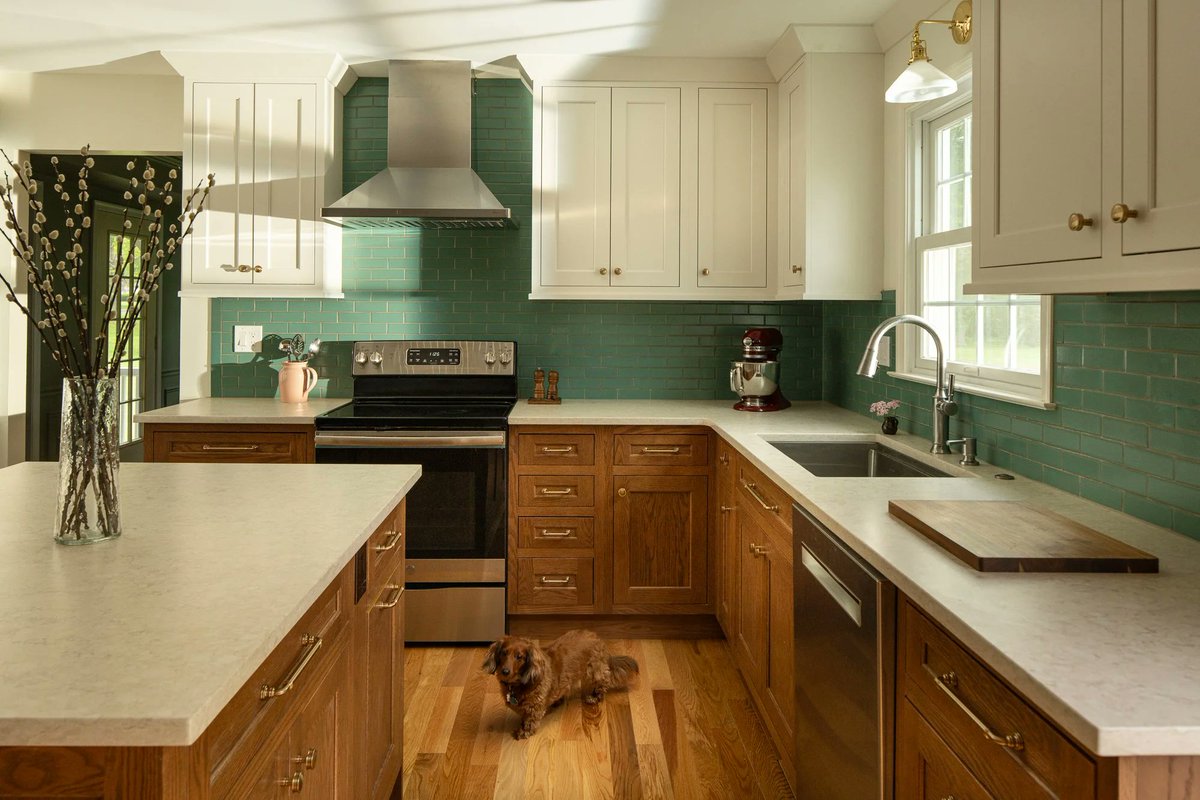 KeyIntDesigner's tweet image. What starts as a single update evolves into a timeless renovation. With Bucks County&apos;s Armitage Interiors at the helm, discover how this home flows with clarity, craft, and architectural integrity.

bit.ly/498fIDs