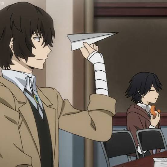 taintedchuus's tweet photo. why has nobody ever brought up that paper airplanes tend to represent freedom and adventure and it's something we see dazai with constantly https://t.co/n4nufTCgK2