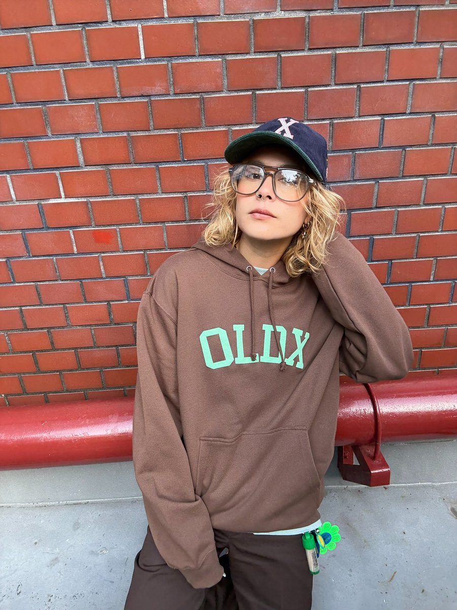 oldxtokyo's tweet photo. OLDX corduroy cap & long sleeve T-shirts🦔
#oldx https://t.co/NZp11Fkzft