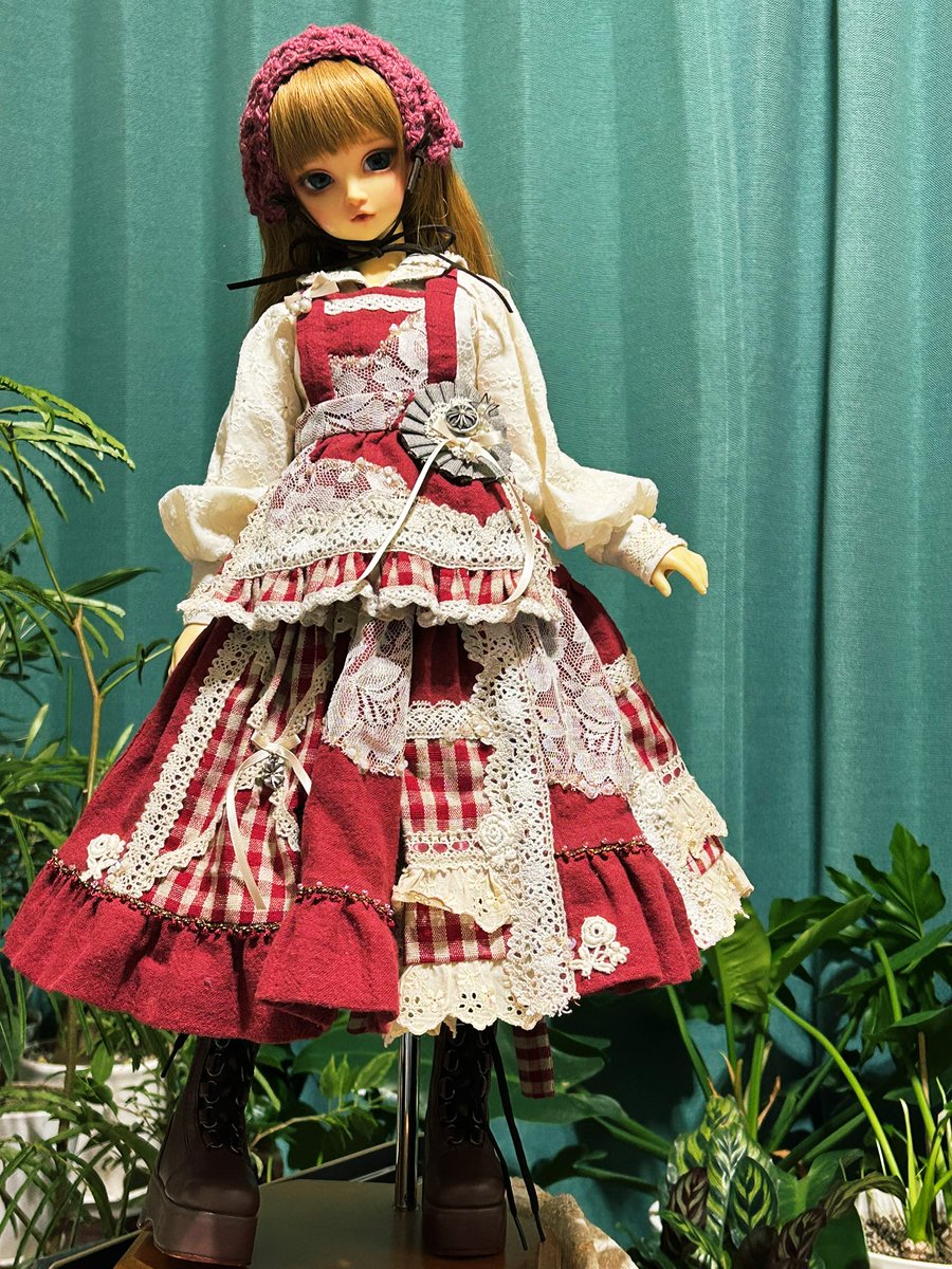 お久しぶりです🎄
11月30日の東京ドルパに参加致します。色んなお洋服のセットを持参予定です。全て1〜2セットほど。色々お選び頂けたらなと思います。
どうぞよろしくお願いいたします🍀