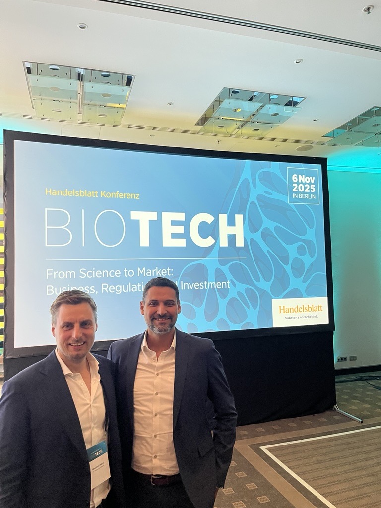 PLBioScience's tweet photo. 🧬 Talking #biotech! Our CEO and CFO attended Biotech by Handelsblatt, to hear insights on #FutureTrends for the industry.

🤝 If you are driving #Innovation too, discover how our #HumanPlateletLysate is the choice for you ✨

#HandelsblattLive #HBBioTechnologie #Biotechnology https://t.co/vTVjgx7AS1