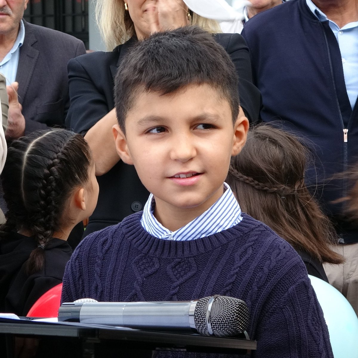 Gökyüzü senin olsun  umudun olsun  Mirza !

Ordu'da lösemiyi yenen 8 yaşındaki Mirza için gökyüzüne balonlar bırakıldı.