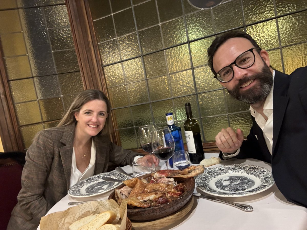 Tres fantásticos días de ciencia y amigos en el #RNC2025 en Valladolid. Enhorabuena <a href="/aecirujanos/">aecirujanos</a> <a href="/mtolet11/">Miguel Toledano</a> 
<a href="/aec_obesidad/">AEC-SECO</a> <a href="/Obesidadalmeria/">Obesidad Almería</a> <a href="/pedri_q/">Isabel S. Pedrique</a> <a href="/carlospetrola/">Carlos Petrola Chacón</a> <a href="/CarlosFerrigni/">𝐃𝐫 𝐂𝐚𝐫𝐥𝐨𝐬 𝐉 𝐅𝐞𝐫𝐫𝐢𝐠𝐧𝐢 𝐆</a>  <a href="/recarterico_me/">María Recarte Rico</a> <a href="/JordiTarasco/">Jordi Tarascó, MD PhD</a> <a href="/MarianMayo/">Marian Mayo Ossorio</a> <a href="/FrutosMd/">MD Frutos</a> <a href="/CirugiaRoyo/">Cirugía Royo Villanova</a>