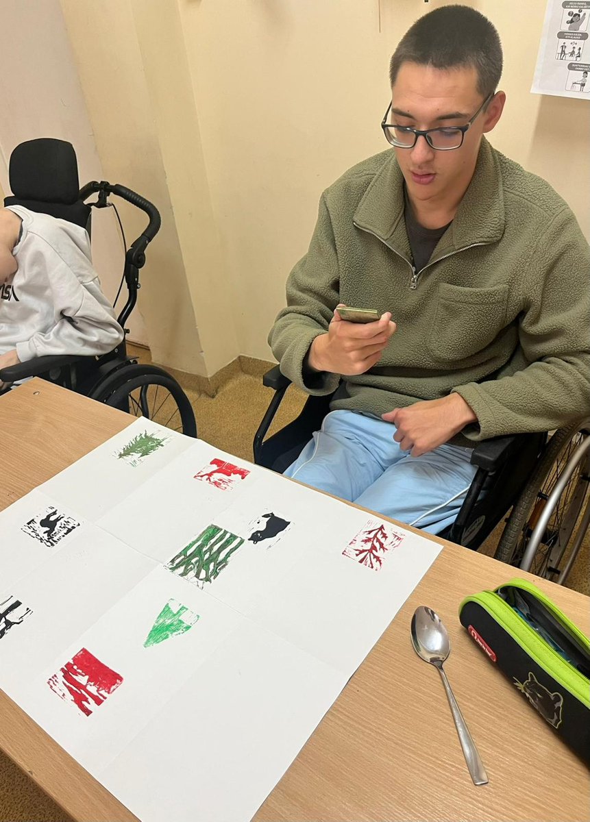 Av17Gallery's tweet photo. Sharing highlights from this autumn’s “Recovering Creative Power” workshops in Vilnius and Kaunas with communities of people with physical and mental impairments. Led by artists and art therapists, participants explored sculpture, installation, photography, printmaking, painting. https://t.co/ET01J4y6PJ