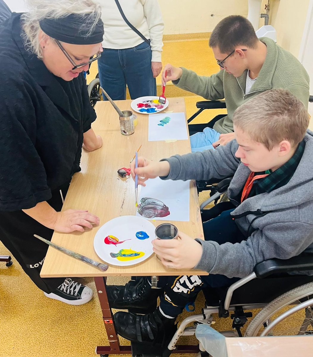 Av17Gallery's tweet photo. Sharing highlights from this autumn’s “Recovering Creative Power” workshops in Vilnius and Kaunas with communities of people with physical and mental impairments. Led by artists and art therapists, participants explored sculpture, installation, photography, printmaking, painting. https://t.co/ET01J4y6PJ