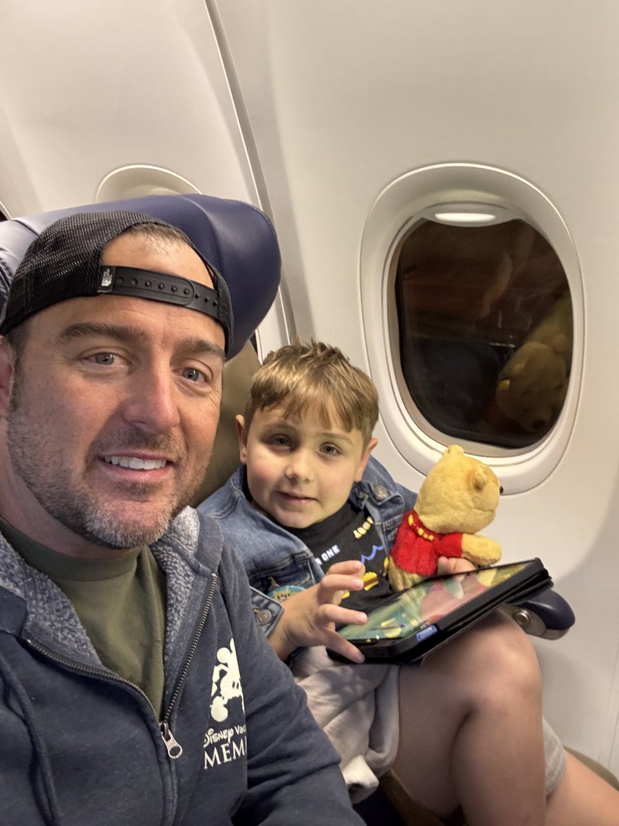 DizDerek's tweet photo. Today is Callums 8th birthday we are headed to WDW to celebrate! Tonight Savis for a lightsaber build! https://t.co/WKhDgORudj