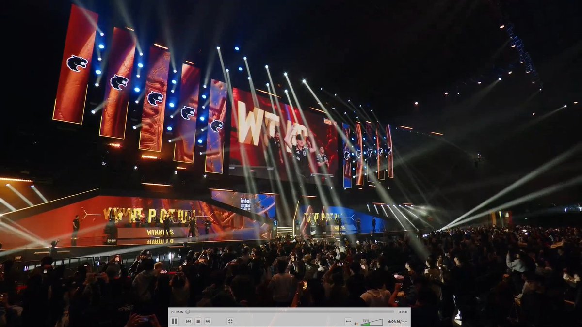 Gaules's tweet image. ESTAMOS NA SEMIFINAL!!
O QUE JOGA MO LO DOY!!!! 
DEU BRASIL AMANHÃ É CONTRA A FALCONS!!!!